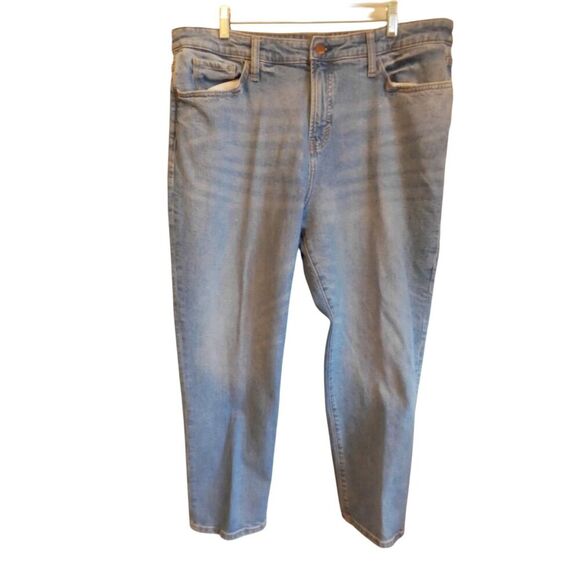 a.n.a a new approach Light wash skinny jeans - Picture 1 of 6